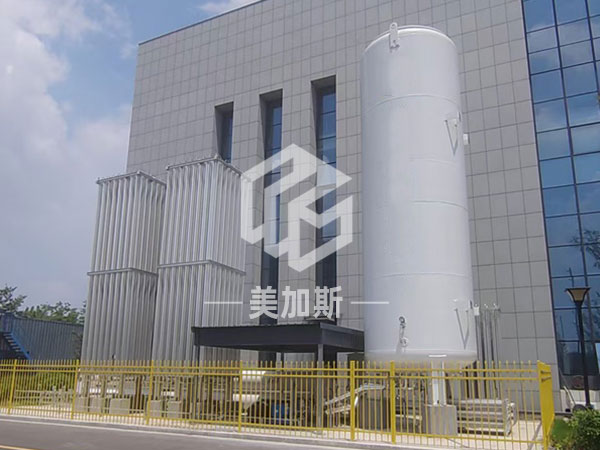 6000方高壓液氮?dú)饣究偘?jpg